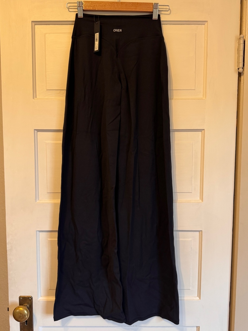 SOFTMOTION™ STRAIGHT LEG PANTS WITH GRAY LOGO - Picture 4 of 5